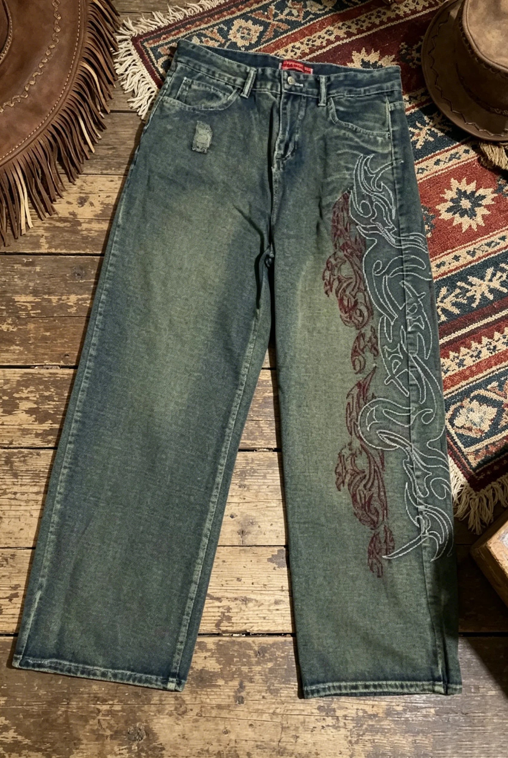 Vintage-style wide-leg jeans with side print