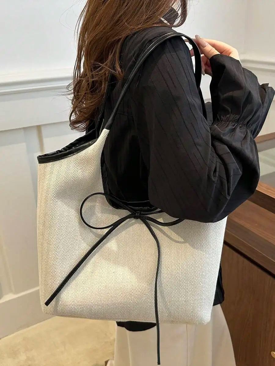 Bow Decor Shoulder Bag