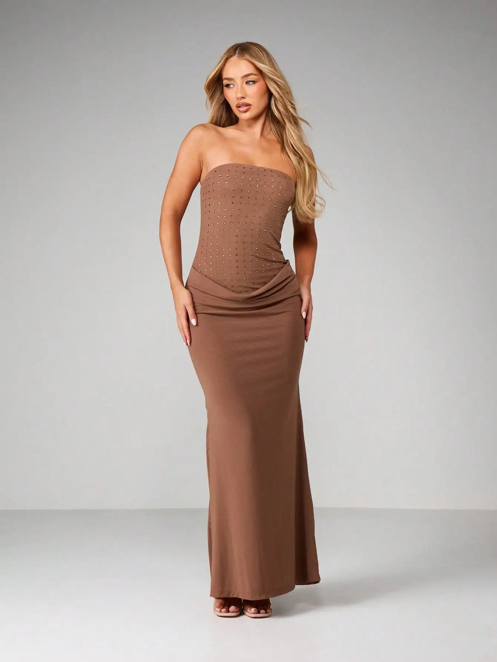 Elegant Strapless Mermaid Evening Gown