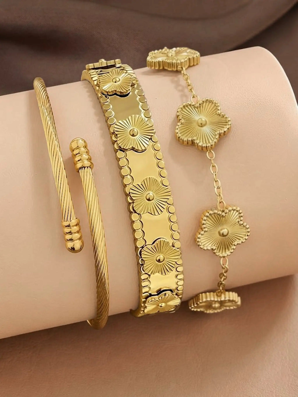 Stainless Steel Women's Clover Bracelet & Bangle Set